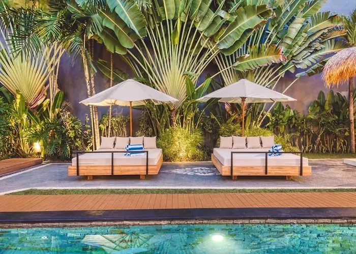 Belize - Lush 4bdr Rooftop Terrace Canggu