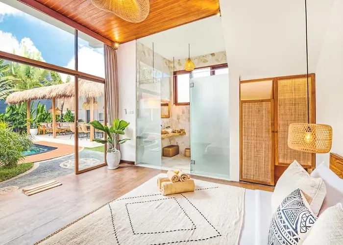 Villa Belize - Lush 4bdr Rooftop Terrace Canggu