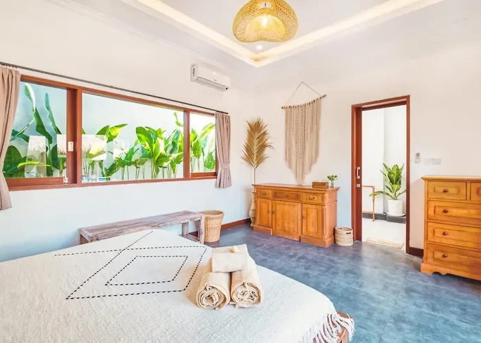Belize - Lush 4bdr Rooftop Terrace * Canggu