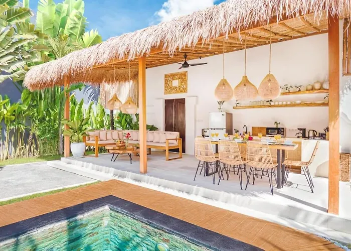 Belize - Lush 4bdr Rooftop Terrace Canggu
