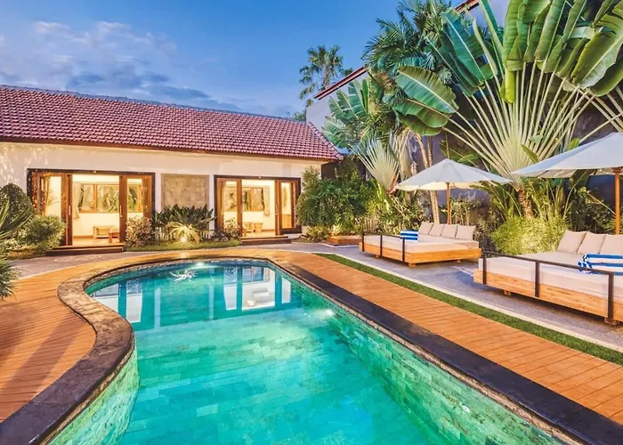 Belize - Lush 4bdr Rooftop Terrace * Canggu