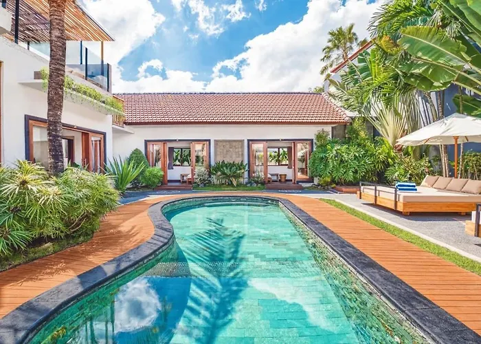 Villa Belize - Lush 4bdr Rooftop Terrace Canggu