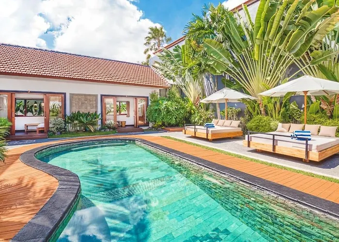 Belize - Lush 4bdr Rooftop Terrace Villa Canggu