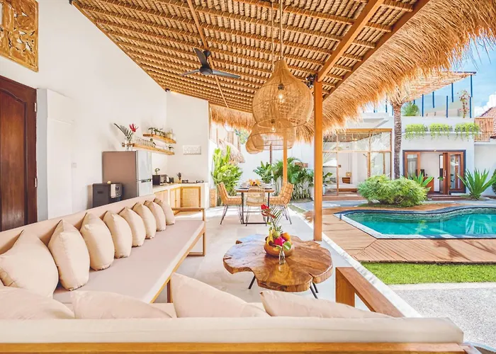 Villa Belize - Lush 4bdr Rooftop Terrace Canggu